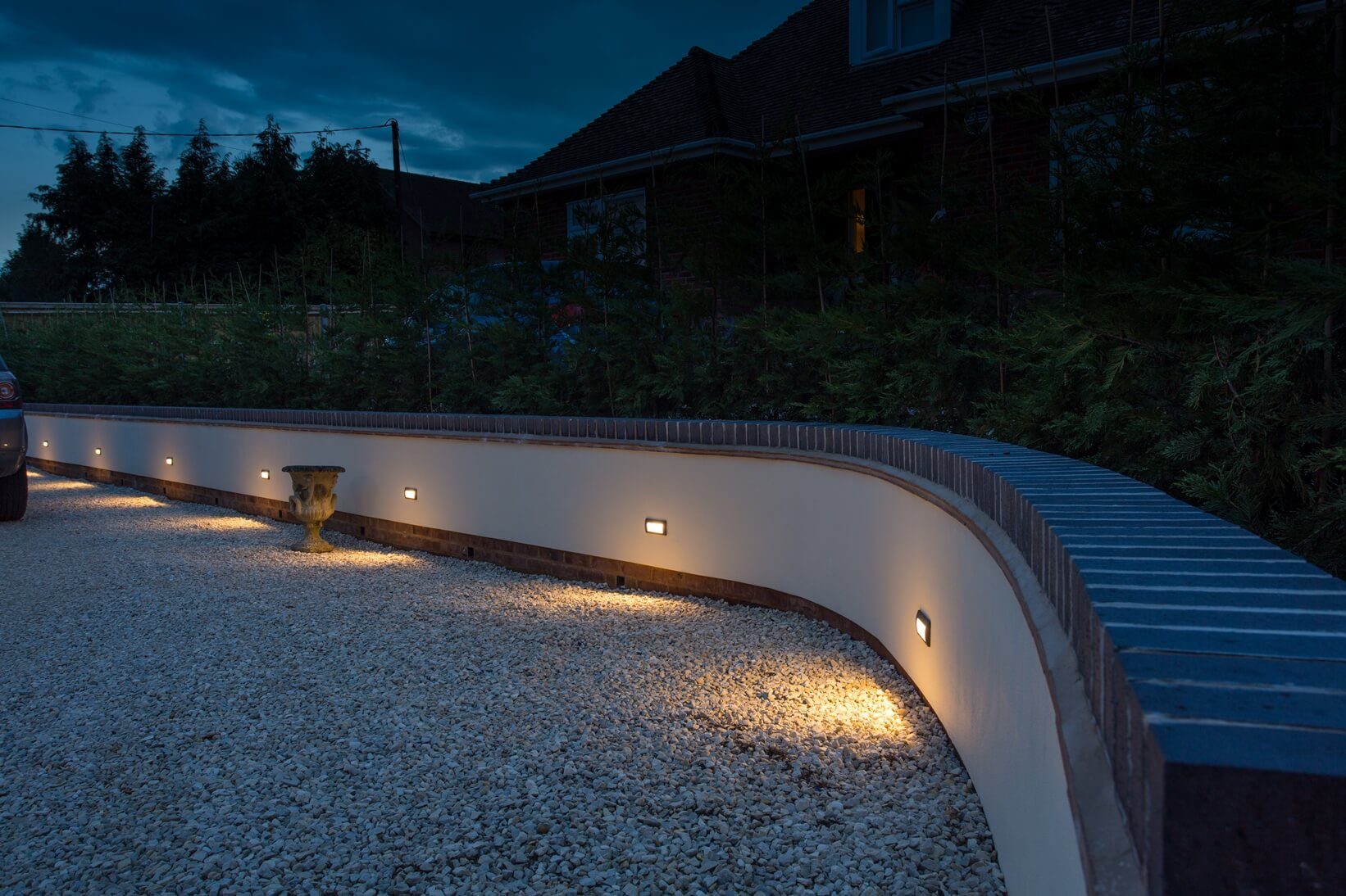 professional landscape lighting